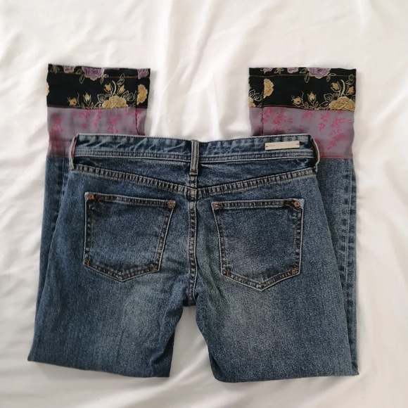 Anthropologie Pilcro Slim Boyfriend Jeans with Patchwork Satin Hems Boho 25 - Picture 7 of 16